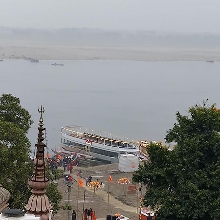 Krishna P. Guest House Varanasi Bagian luar foto